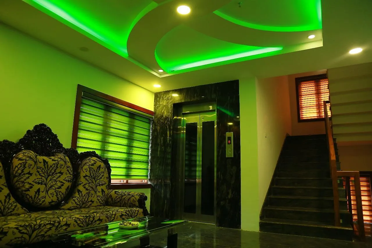 فندق Seabreeze Rest Inn كانور
